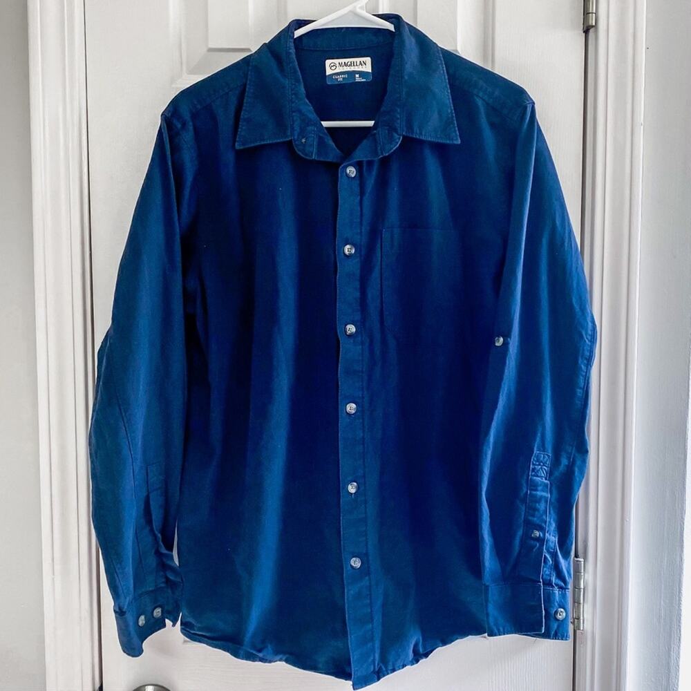 MAGELLAN OUTDOORS • Classic Fit Navy Long Sleeve Button Down Shirt